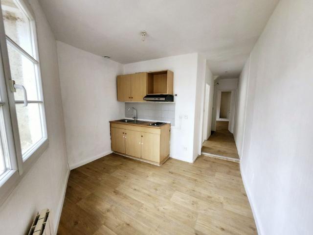 Appartement 4 pièces, 50 m² à louer à Châtillon sur Loire 45360