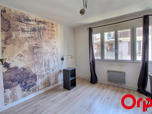 Appartement 4 pièces, 52 m² à louer à Marseille 3 13003