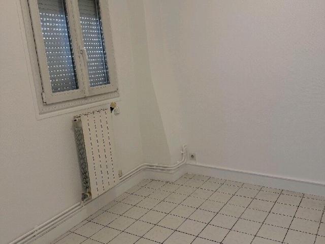 Appartement 4 pièces, 58 m² à louer à Bondy 93140