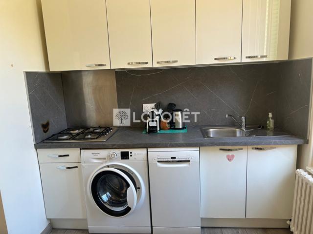 Appartement 4 pièces, 59 m² à louer à Chambéry 73000