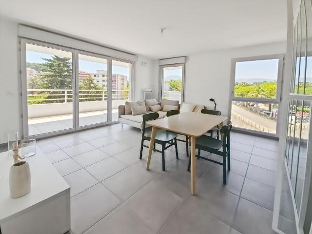 Appartement 4 pièces 63 m²