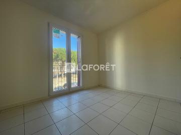 Appartement 4 pièces, 67 m² à louer à Le Pontet 84130