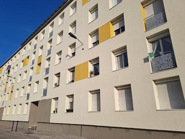 Appartement 4 pièces, 67 m² à louer à Orange 84100