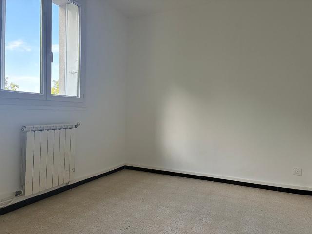 Appartement 4 pièces, 65 m² à louer à Marseille 9 13009