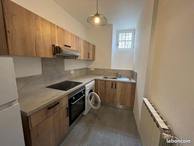 Studio 4 pièces 66 m²