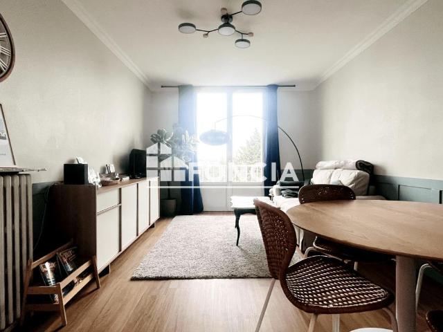 Appartement 4 pièces 66 m²