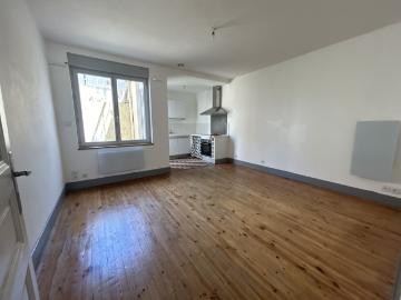 Appartement 4 pièces, 68 m² à louer à Rieupeyroux 12240