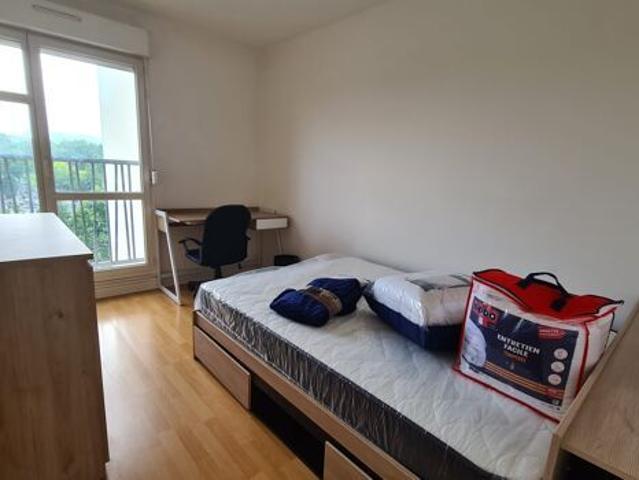 Appartement 4 pièces 68m2 REIMS 1 170 euros