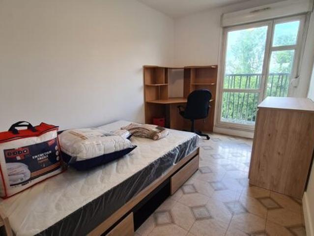 Appartement 4 pièces 68m2 REIMS 1 170 euros