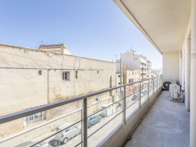 Appartement 4 pièces, 69 m² à louer à Marseille 5 13005