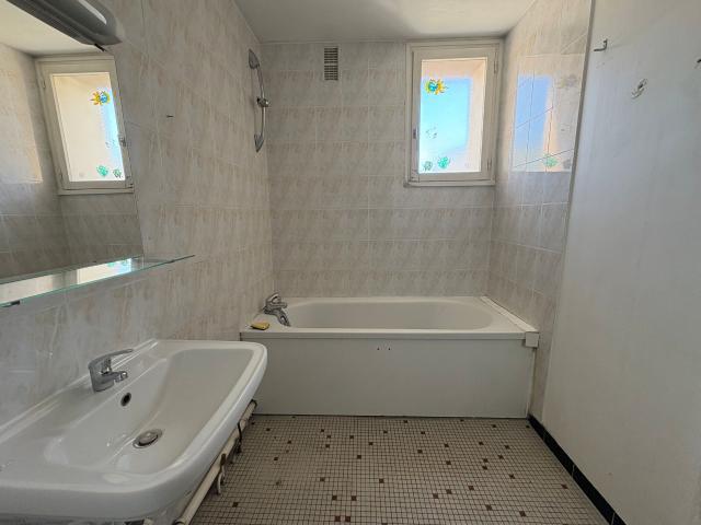 Appartement 4 pièces, 69 m² à louer à Saint Martin d'Hères 38400