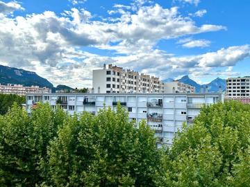 Appartement 4 pièces, 70 m² à louer à Échirolles 38130