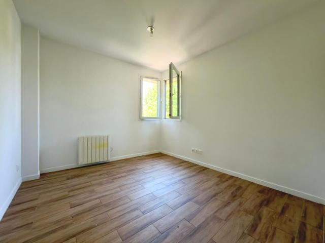 Appartement 4 pièces, 70 m² à louer à L'Île Saint Denis 93450
