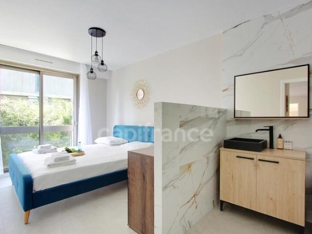 Appartement 4 pièces, 70 m² à louer à Paris 17 75017