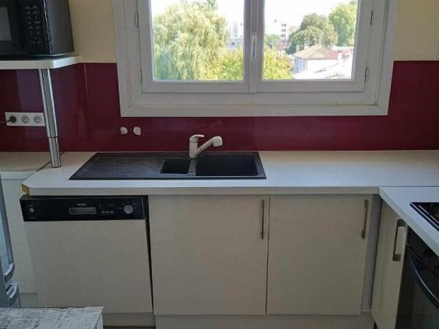 Appartement 4 pièces, 70 m² à louer à Pessac 33600