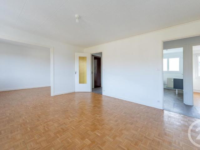 Appartement 4 pièces, 71 m² à louer à Tarare 69170