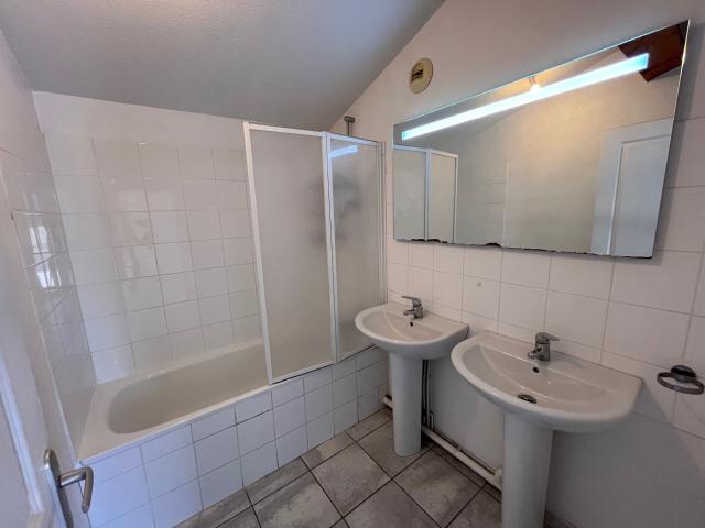 Appartement 4 pièces, 71 m² à louer à Aubagne 13400