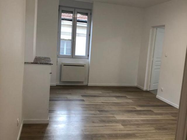 Appartement 4 pièces, 71 m² à louer à Saint Étienne 42000