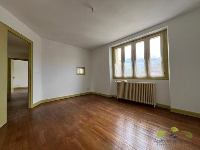 Appartement 4 pièces, 71 m² à louer à Saint Léonard de Noblat 87400