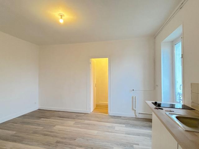Appartement 4 pièces, 72 m² à louer à Cavignac 33620