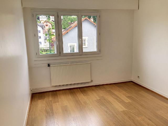 Appartement 4 pièces, 77 m² à louer à Aix les Bains 73100