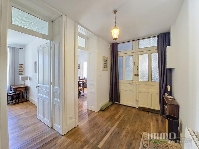 Appartement 4 pièces 77 m²