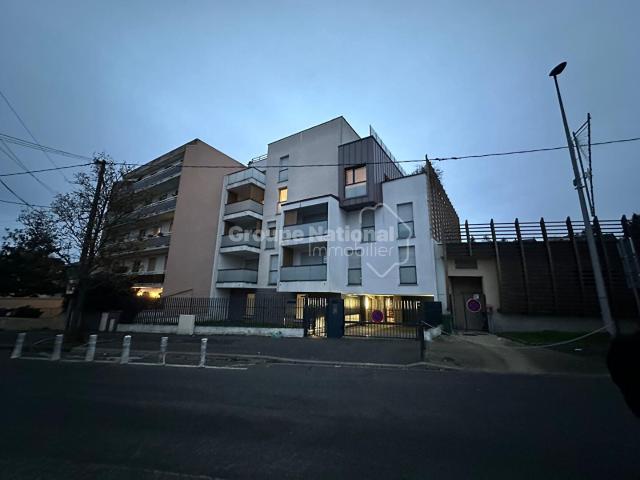 Appartement 4 pièces 77 m²