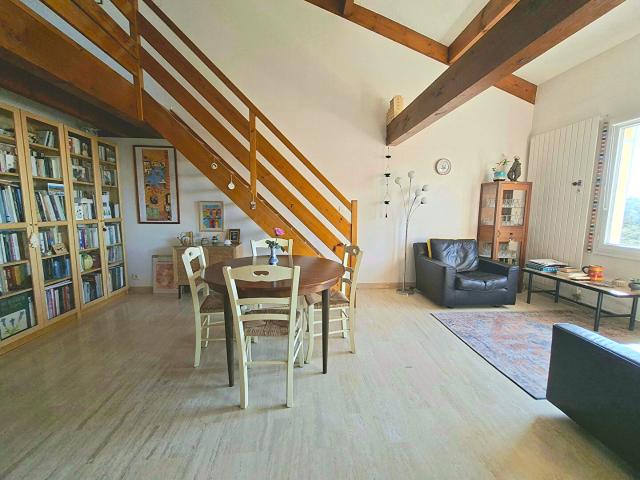 Appartement 4 pièces 77 m²