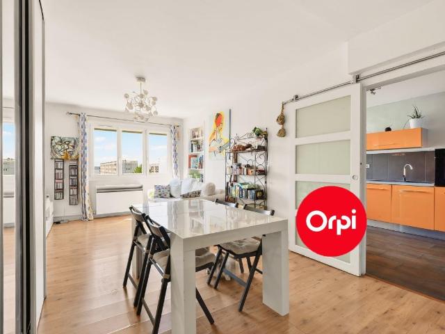 Appartement 4 pièces 77 m²