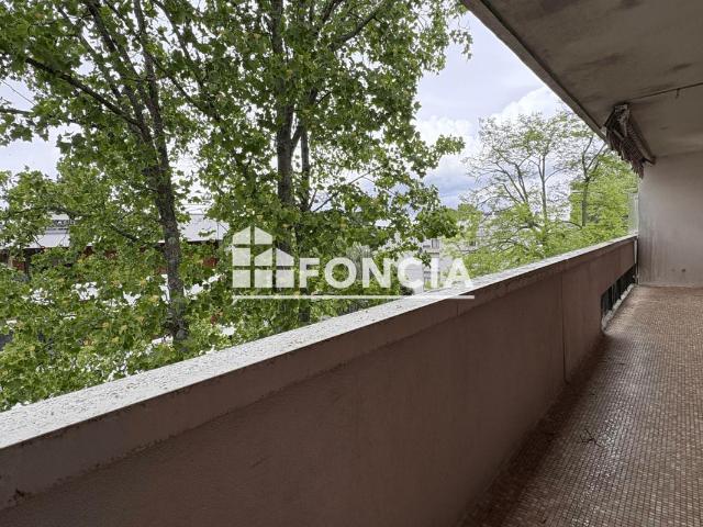 Appartement 4 pièces 77 m²