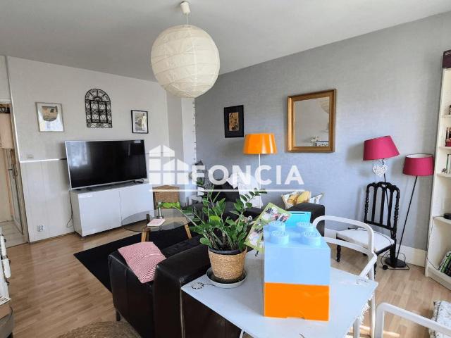 Appartement 4 pièces 77 m²