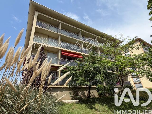 Appartement 4 pièces 77 m²