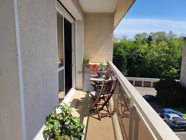 Appartement 4 pièces 77 m²