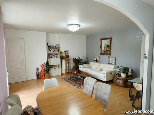 Appartement 4 pièces 77 m²