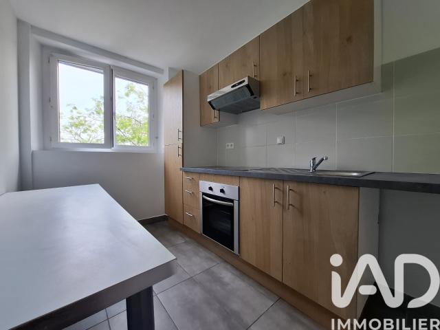 Appartement 4 pièces 77 m²