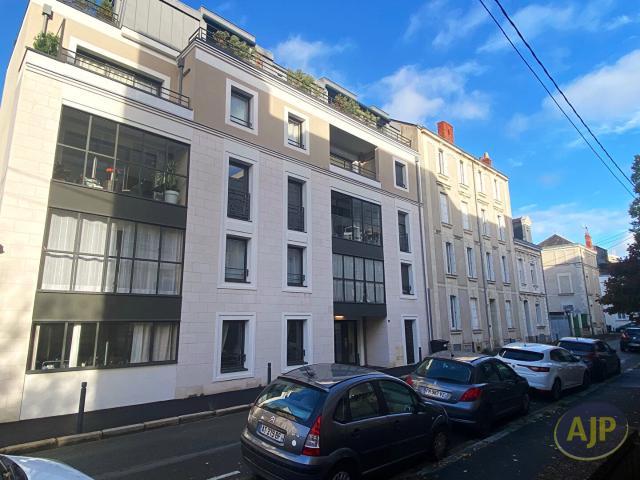 Appartement 4 pièces 77 m²