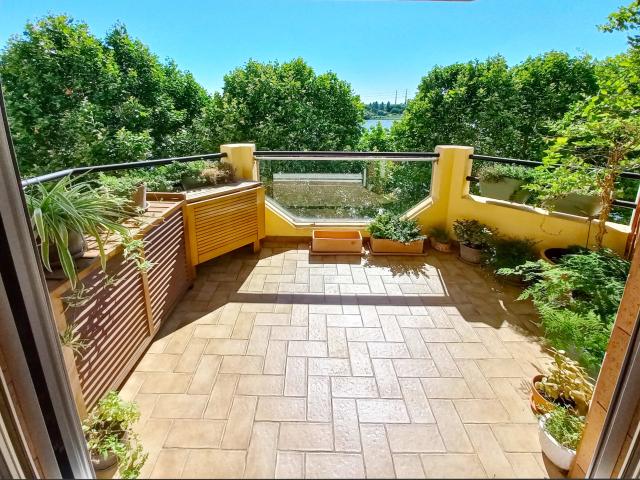Appartement 4 pièces 77 m²