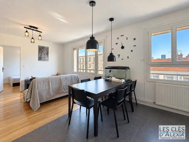 Appartement 4 pièces 77 m²