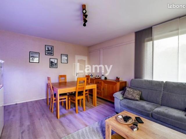Appartement 4 pièces 77 m²