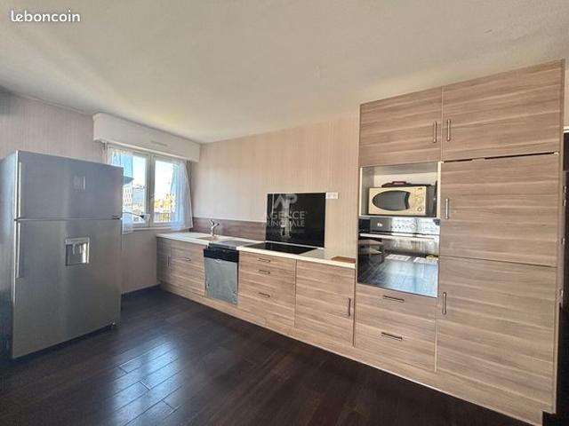 Appartement 4 pièces 77 m²