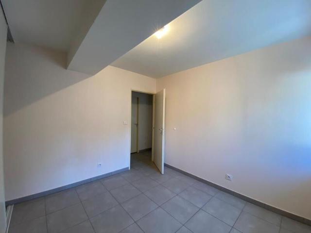 Appartement 4 pièces, 74 m² à louer à Valence 26000