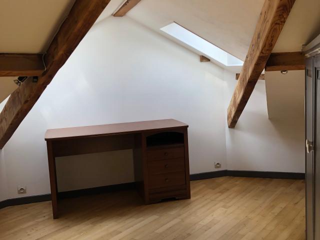 Appartement 4 pièces, 74 m² à louer à Montreuil 93100