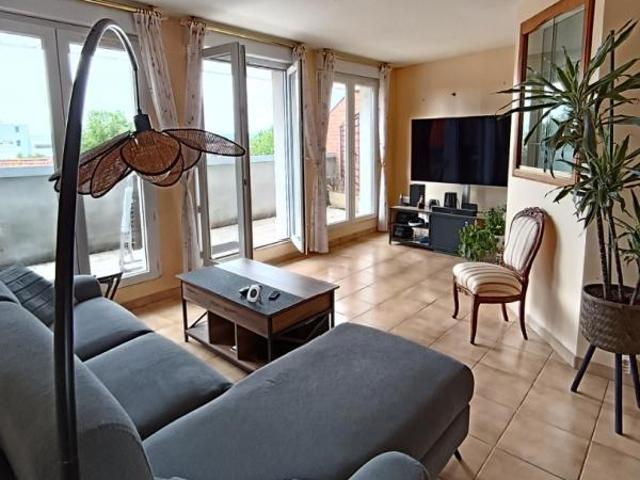 Appartement 4 pièces / 74 m² / 167 000 EUR / BETHUNE