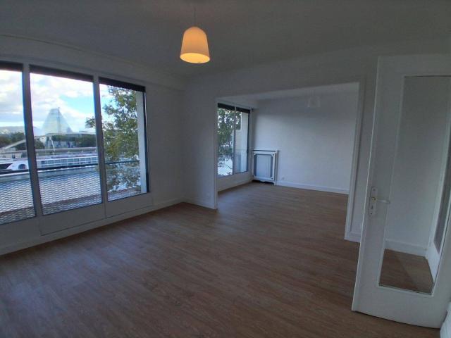 Appartement 4 pièces 75016 avec vue sur la Seine