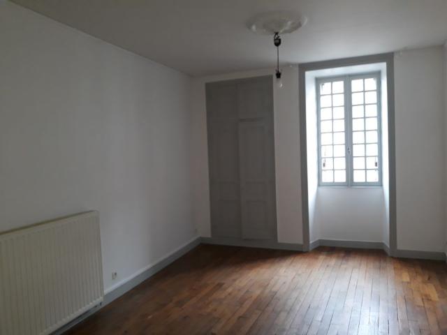 Appartement 4 pièces, 75 m² à louer à Brantôme en Périgord 24310