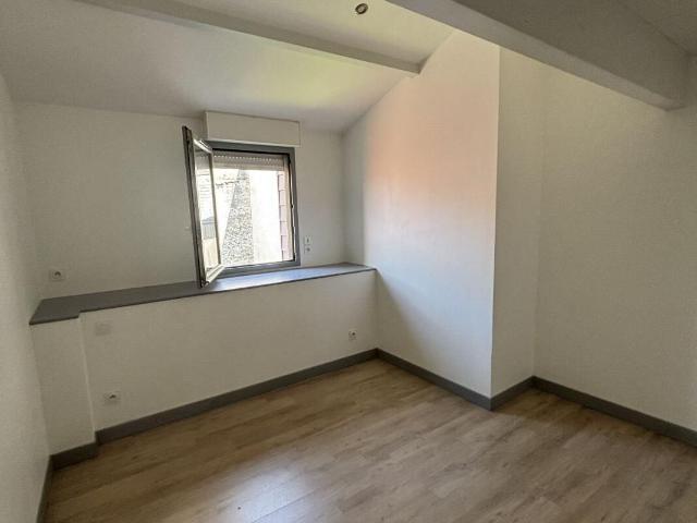 Appartement 4 pièces, 75 m² à louer à Pau 64000