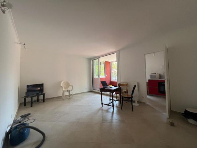 Appartement 4 pièces, 75 m² à louer à Plan de Cuques 13380