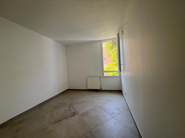 Appartement 4 pièces, 75 m² à louer à Plan de Cuques 13380