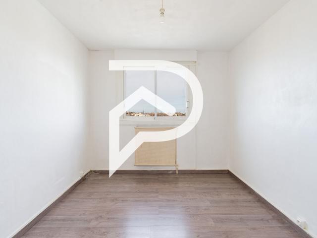 Appartement 4 pièces 76.83 m2 Marseille 13005