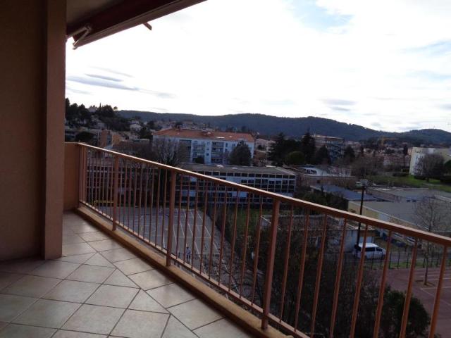 Appartement 4 pièces, 76 m² à louer à Draguignan 83300